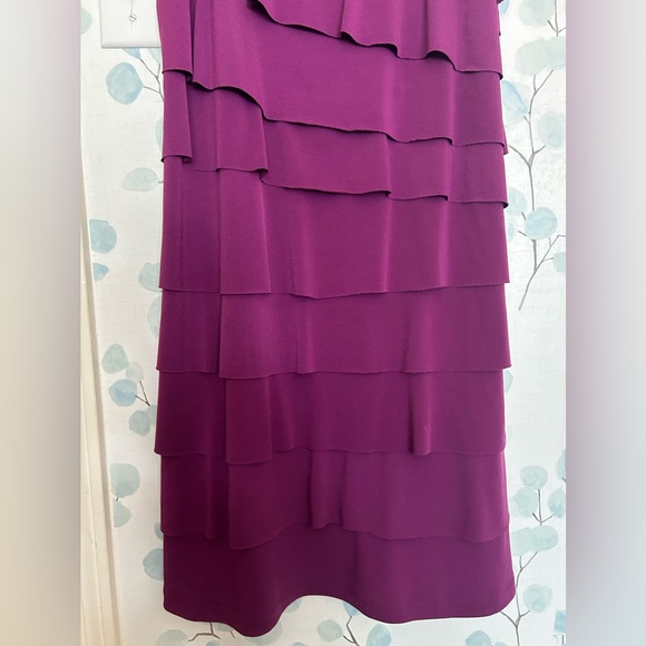 Fuchsia Ruffle Front Dress L - Picture 4 of 7